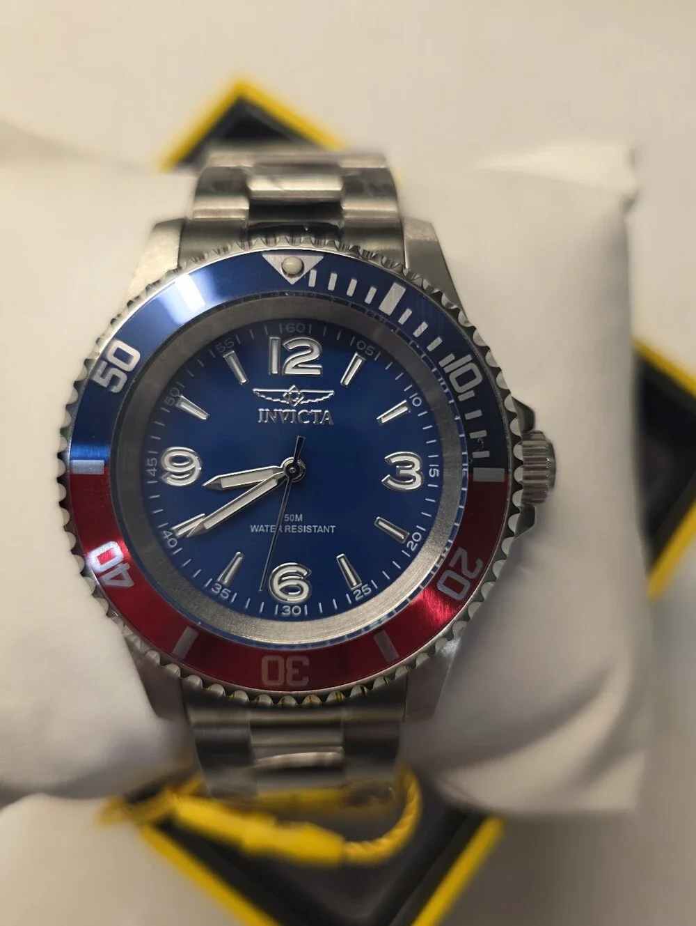 372. Invicta 69482 Men's Quartz Watch Blue Dial Red Rowan Pepsi Stainless Steel